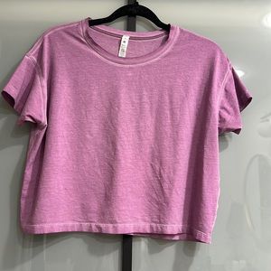 Lululemon Cates Tee Size 6 EUC Wisteria Purple